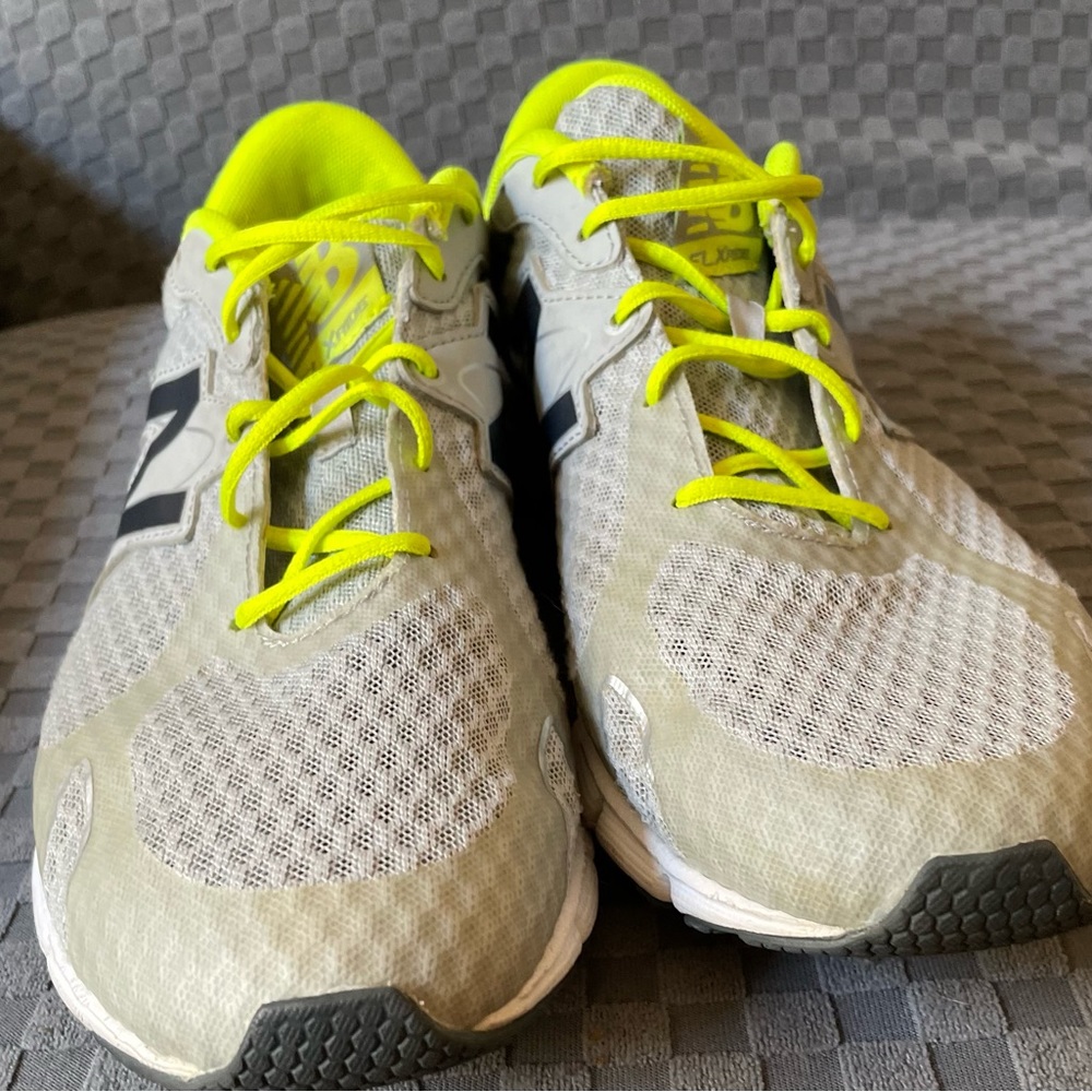 New balance 630V5 - Picture 2 of 4